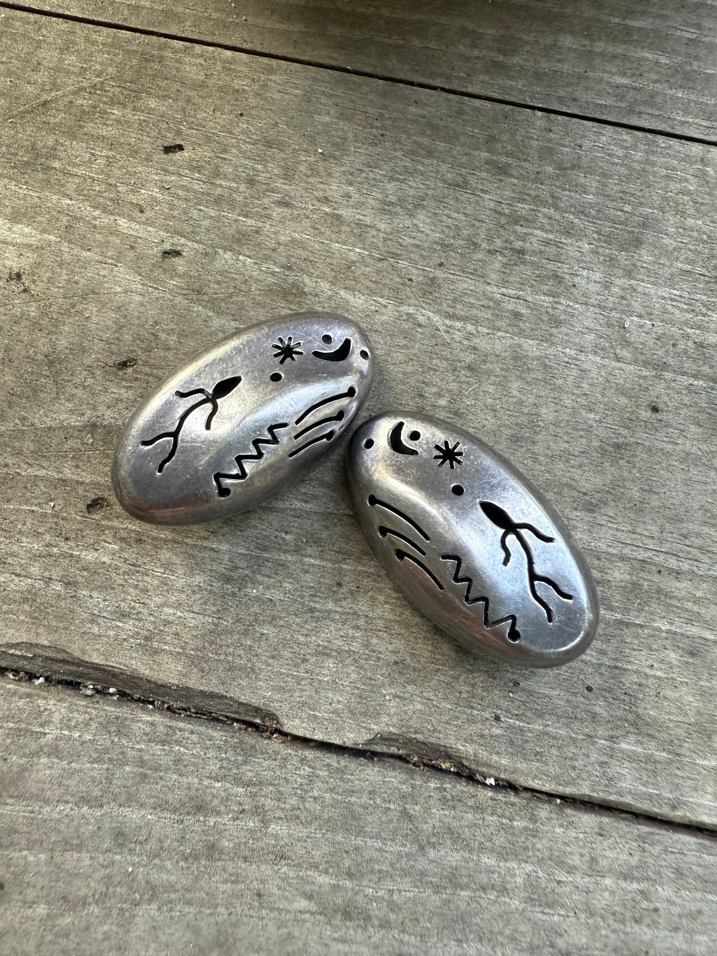 Cut out Clip-on Earrings