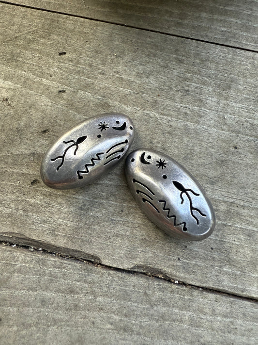Cut out Clip-on Earrings