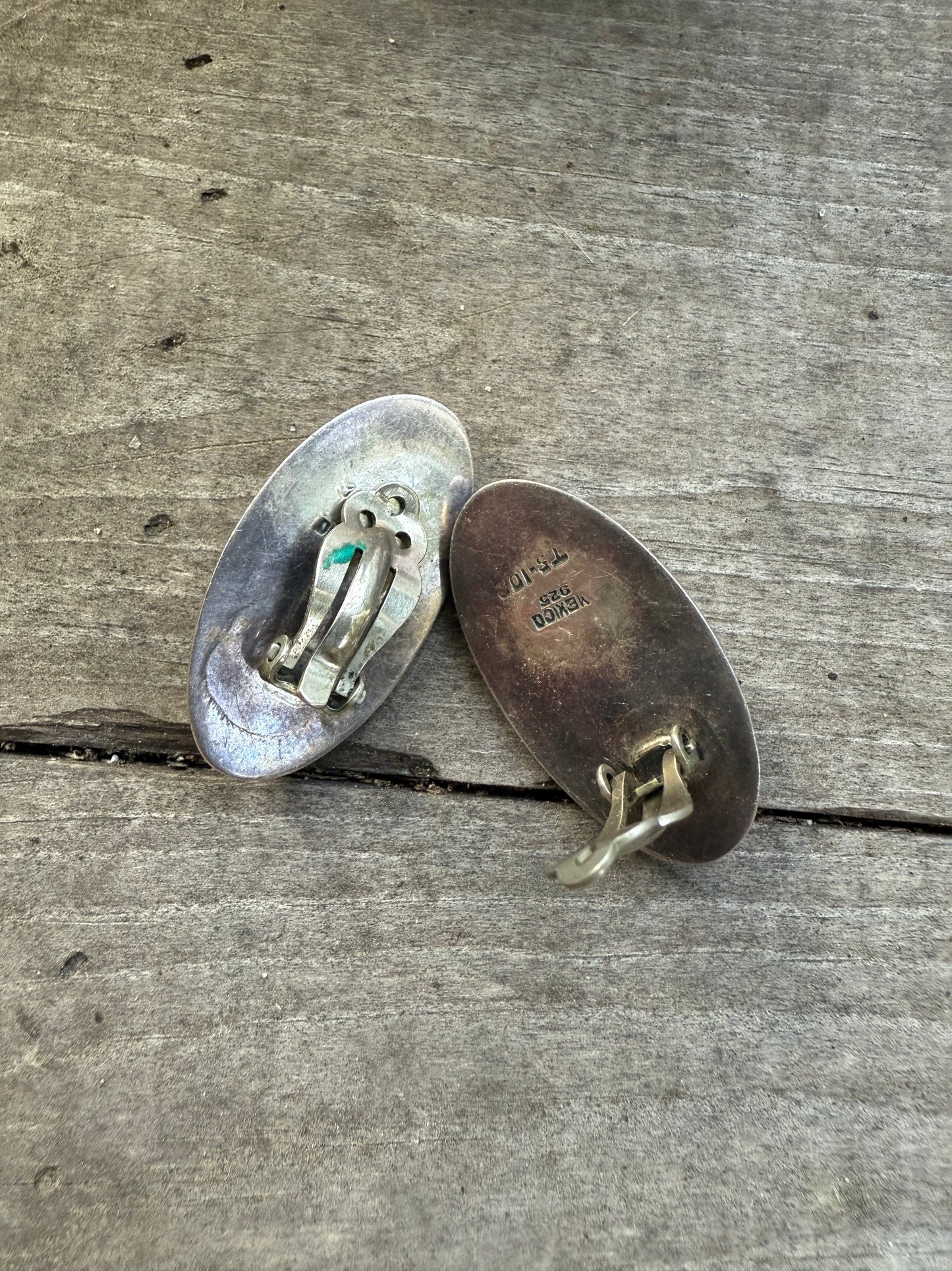 Cut out Clip-on Earrings