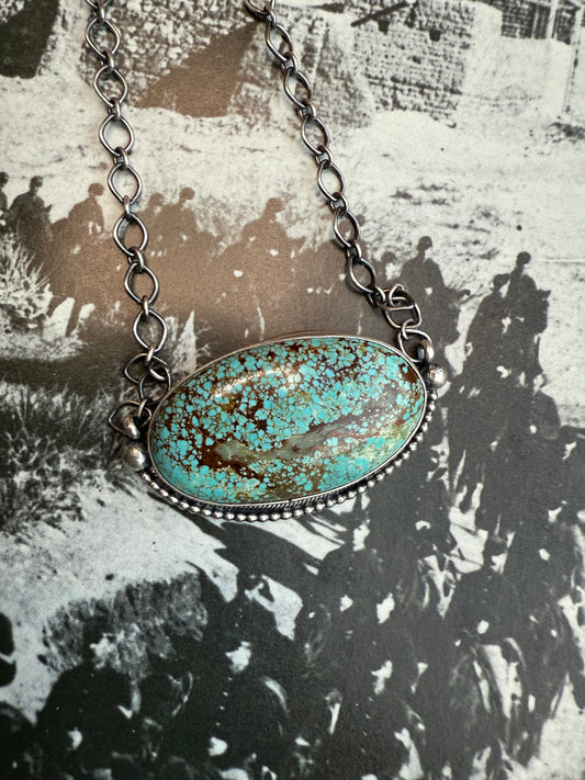 Mine 8 Oval Bar Necklace